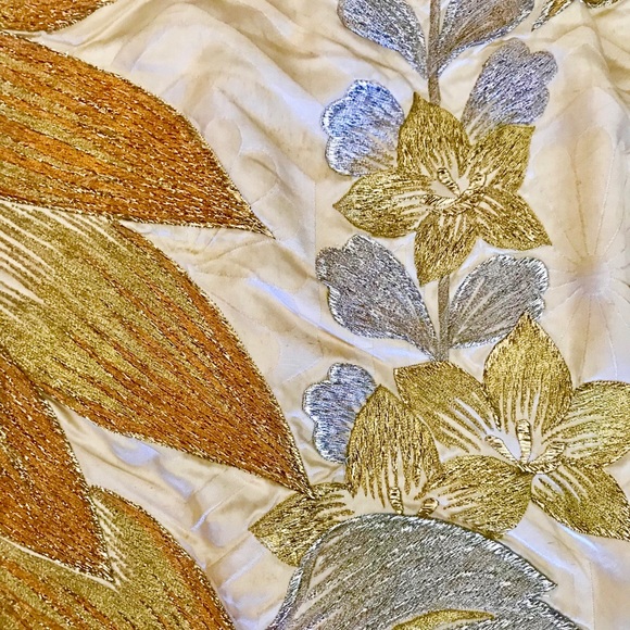 Vintage Japanese Wedding Kimono wear or wall art - Picture 8 of 11